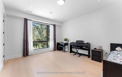 Photo 17 at 656 Oriole Parkway, Eglinton, Toronto