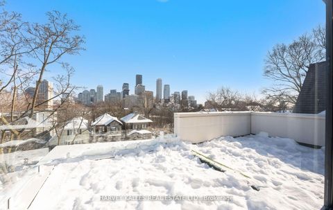 Photo 32 at 656 Oriole Parkway, Eglinton, Toronto