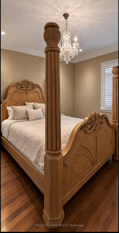 Photo 1 at 35 Drake Crescent, Cliffcrest, Toronto