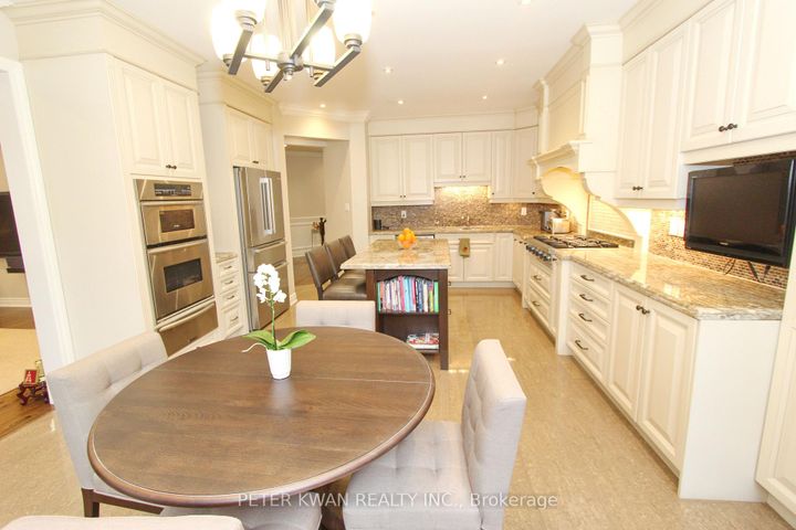 Photo 8 at 19 Seabreeze Avenue, Patterson, Vaughan