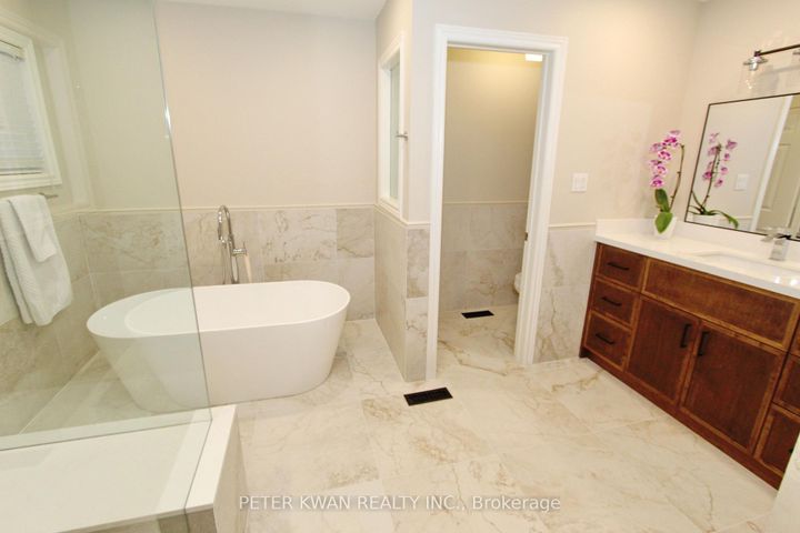 Photo 19 at 19 Seabreeze Avenue, Patterson, Vaughan