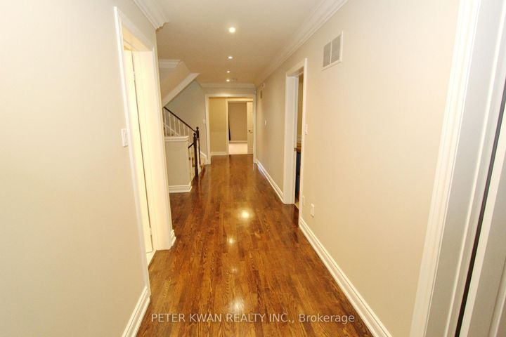 Photo 21 at 19 Seabreeze Avenue, Patterson, Vaughan