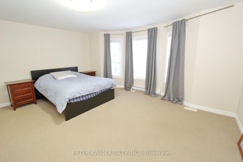 Photo 23 at 19 Seabreeze Avenue, Patterson, Vaughan