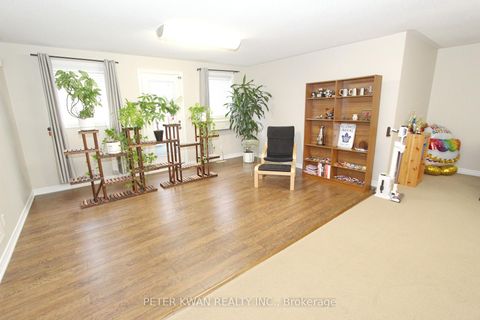 Photo 34 at 19 Seabreeze Avenue, Patterson, Vaughan