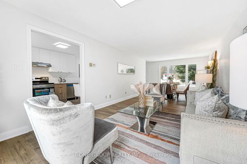 Photo 15 at 308 Miami Drive, Keswick South, Georgina