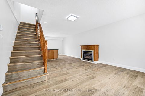 Photo 20 at 308 Miami Drive, Keswick South, Georgina