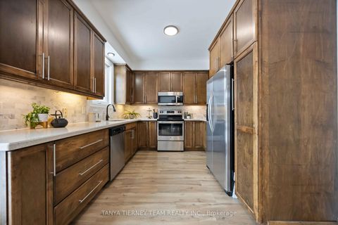 Photo 16 at 140 Vipond Road, Brooklin, Whitby