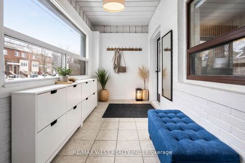 Photo 4 at 902 Woodbine Avenue, Woodbine Corridor, Toronto