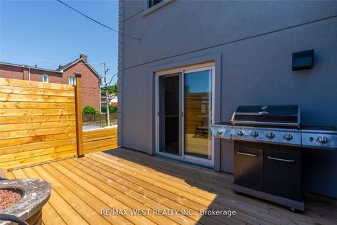Photo 19 at 902 Woodbine Avenue, Woodbine Corridor, Toronto