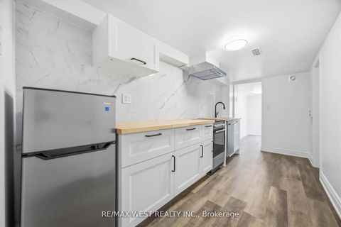 Photo 36 at 902 Woodbine Avenue, Woodbine Corridor, Toronto