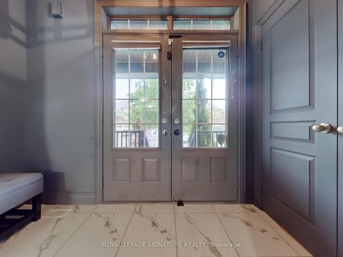 Photo 3 at 46 Kincardine Street, Kleinburg, Vaughan