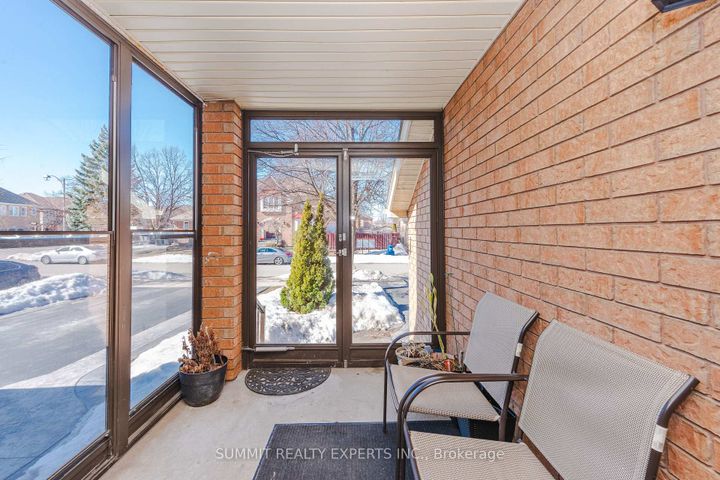 Photo 4 at 70 Wildberry Crescent, Wellington, Brampton