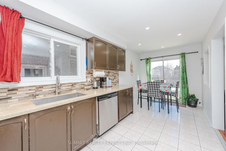 Photo 15 at 70 Wildberry Crescent, Wellington, Brampton