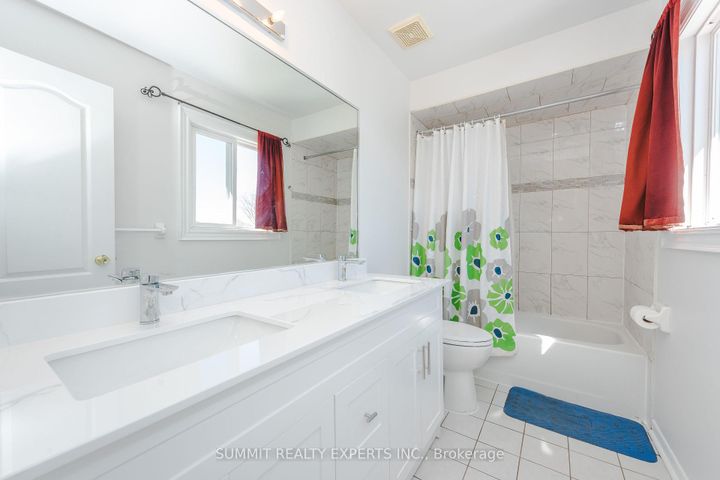 Photo 24 at 70 Wildberry Crescent, Wellington, Brampton