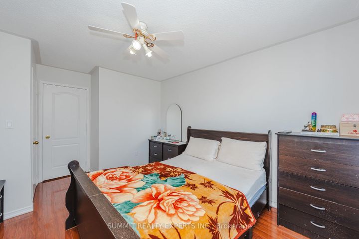 Photo 32 at 70 Wildberry Crescent, Wellington, Brampton