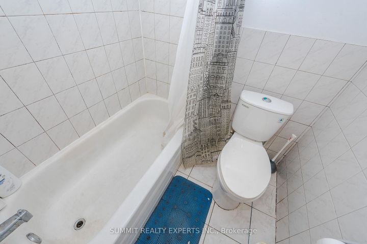 Photo 44 at 70 Wildberry Crescent, Wellington, Brampton