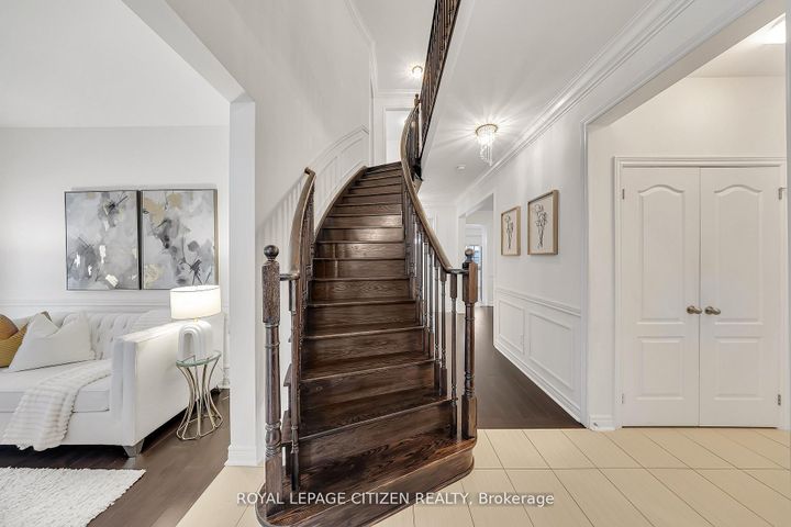 Photo 3 at 1882 Esterbrook Drive, Taunton, Oshawa