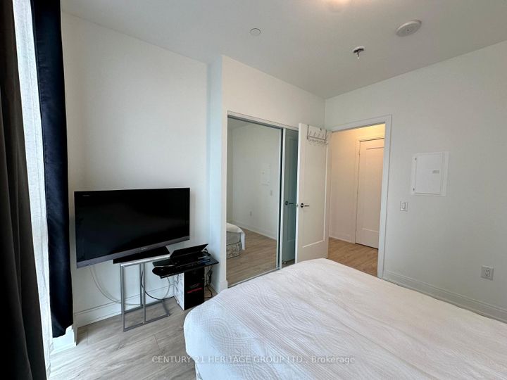 Photo 14 at 402 - 65 Annie Craig Drive, Mimico, Toronto