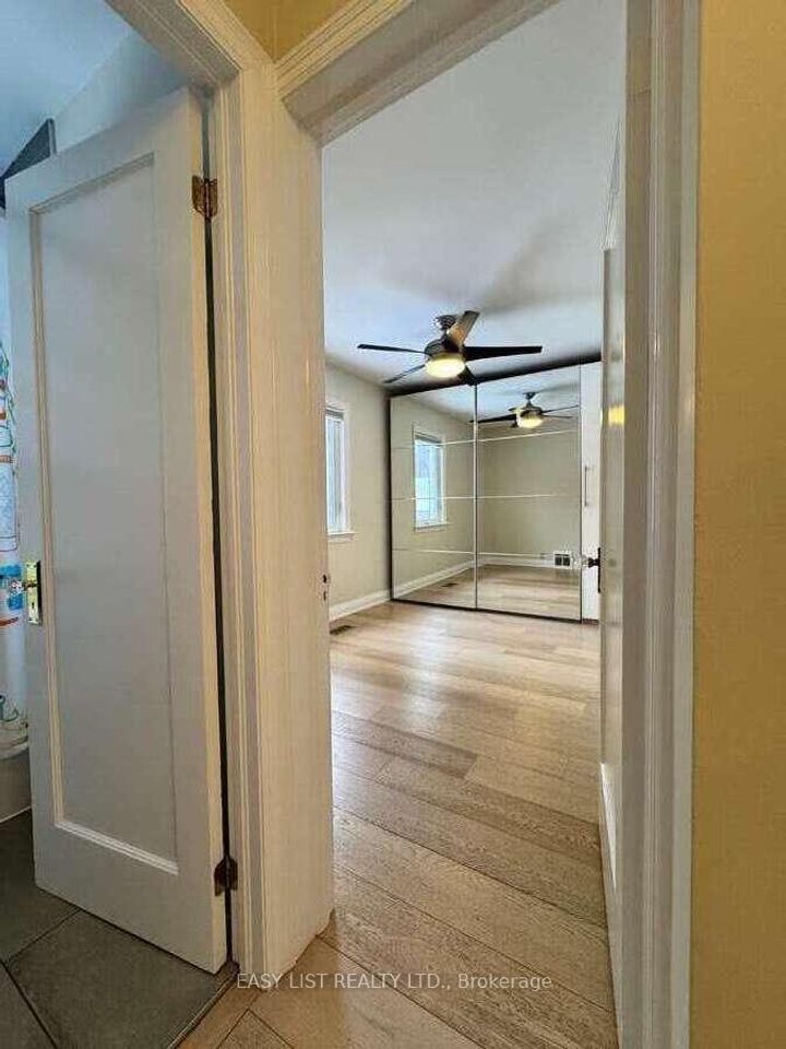 Photo 3 at 28 Inverleigh Drive, Queensway, Toronto