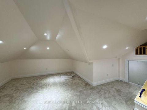 Photo 8 at 28 Inverleigh Drive, Queensway, Toronto