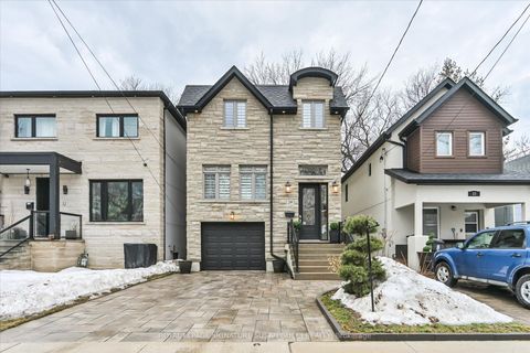 Photo 0 at 20 Cambrai Avenue, Lumsden, Toronto