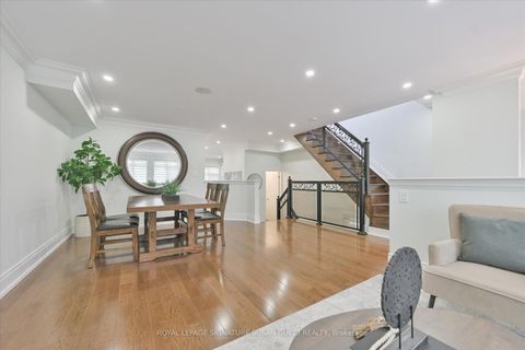 Photo 4 at 20 Cambrai Avenue, Lumsden, Toronto