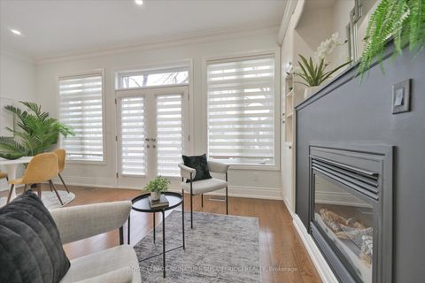 Photo 14 at 20 Cambrai Avenue, Lumsden, Toronto