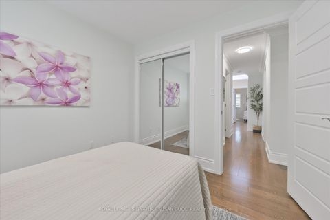 Photo 24 at 20 Cambrai Avenue, Lumsden, Toronto
