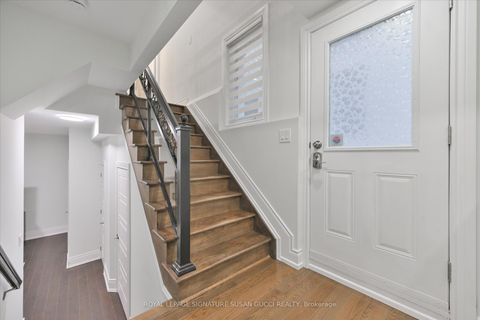 Photo 28 at 20 Cambrai Avenue, Lumsden, Toronto