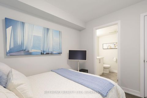 Photo 9 at 8 Guardhouse Crescent, Angus Glen, Markham