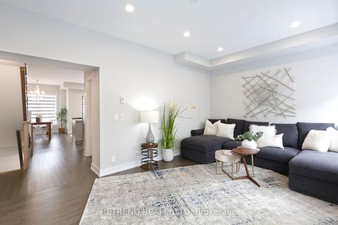 Photo 18 at 8 Guardhouse Crescent, Angus Glen, Markham