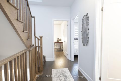 Photo 25 at 8 Guardhouse Crescent, Angus Glen, Markham