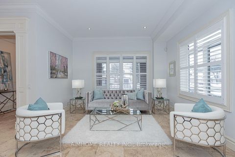 Photo 5 at 220 Weldrick Road W, Observatory, Richmond Hill