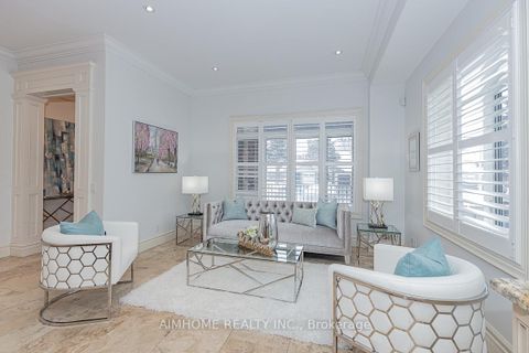 Photo 6 at 220 Weldrick Road W, Observatory, Richmond Hill