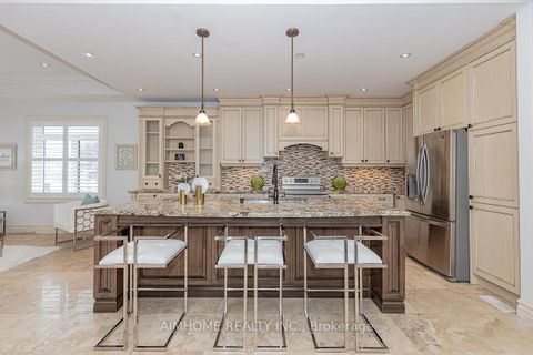 Photo 8 at 220 Weldrick Road W, Observatory, Richmond Hill