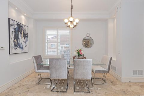 Photo 11 at 220 Weldrick Road W, Observatory, Richmond Hill