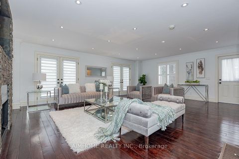 Photo 21 at 220 Weldrick Road W, Observatory, Richmond Hill