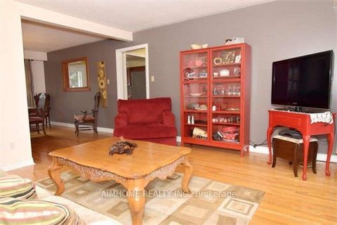 Photo 5 at 133 Church Street, Keswick North, Georgina