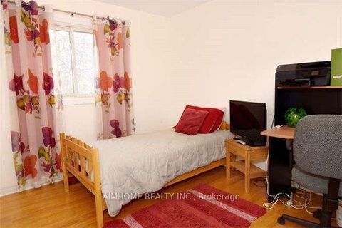 Photo 13 at 133 Church Street, Keswick North, Georgina