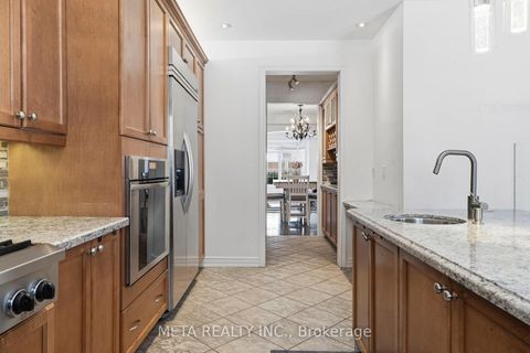 Photo 11 at 84 Boulderbrook Drive, Rouge E11, Toronto