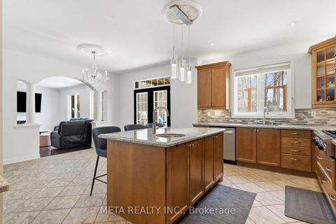 Photo 14 at 84 Boulderbrook Drive, Rouge E11, Toronto