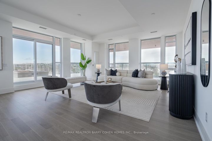 Photo 4 at 1008 - 397 Royal Orchard Boulevard, Royal Orchard, Markham