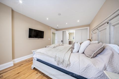 Photo 20 at 33 Twenty First Street, New Toronto, Toronto