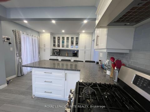 Photo 7 at 55 Dalrymple Drive, Smythe, Toronto