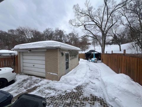 Photo 23 at 55 Dalrymple Drive, Smythe, Toronto