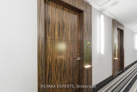 Photo 3 at 410 - 3018 Yonge Street, Lawrence Park South, Toronto