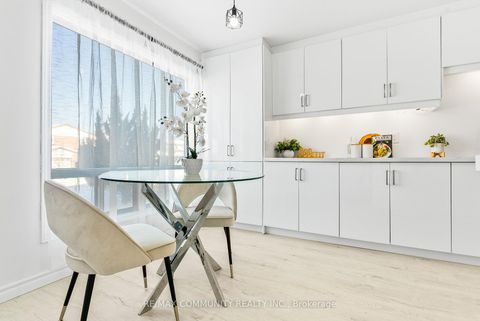 Photo 3 at 42 Kay Drive, Jamestown, Toronto