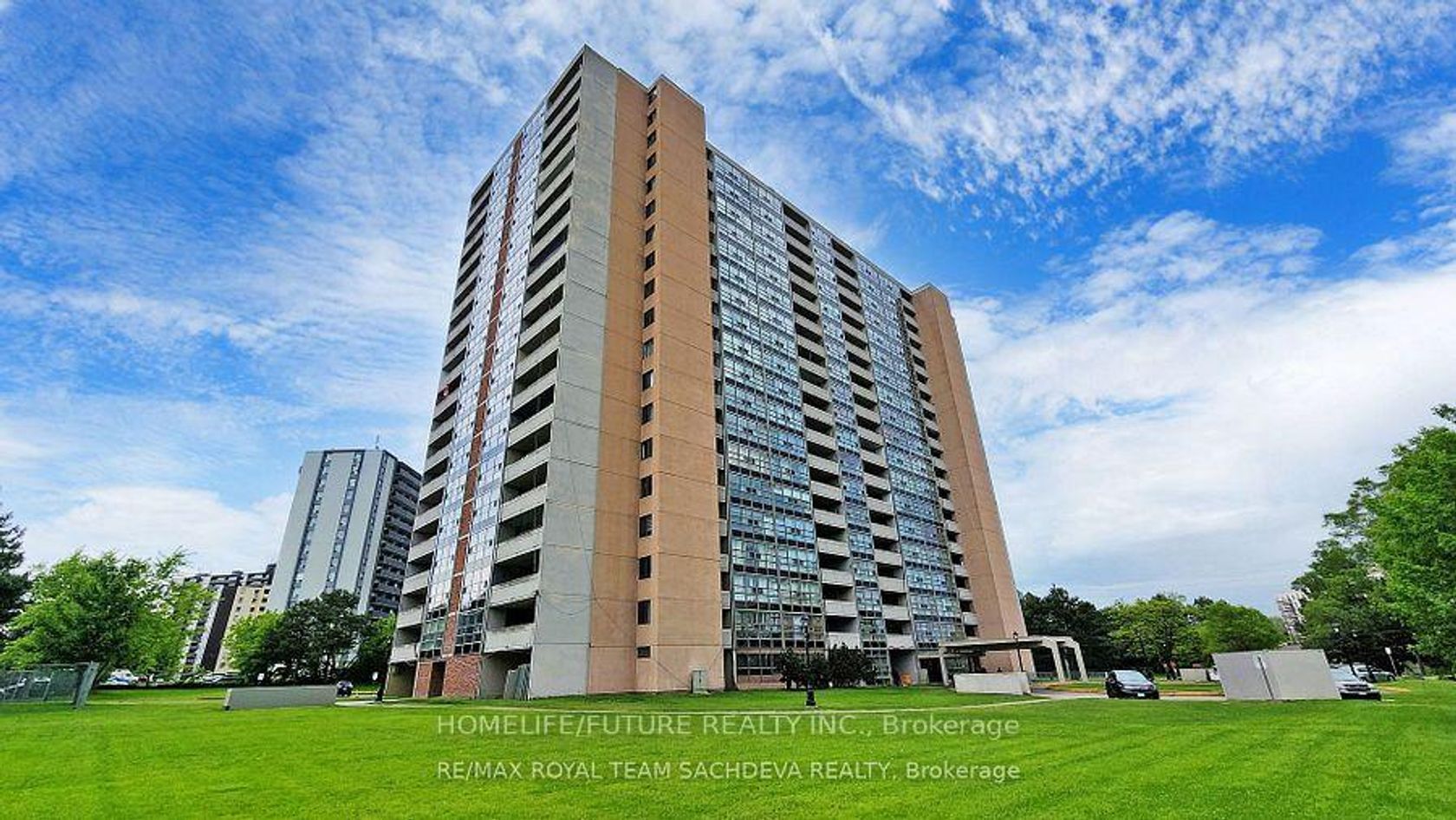 1909 - 3380 Eglinton Avenue E, Scarborough Village, Toronto photo number 2