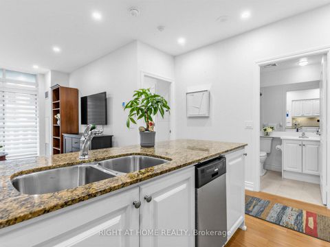 Photo 8 at 304 - 319 Merton Street, Mount Pleasant West, Toronto