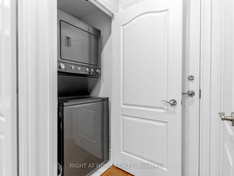 Photo 16 at 304 - 319 Merton Street, Mount Pleasant West, Toronto